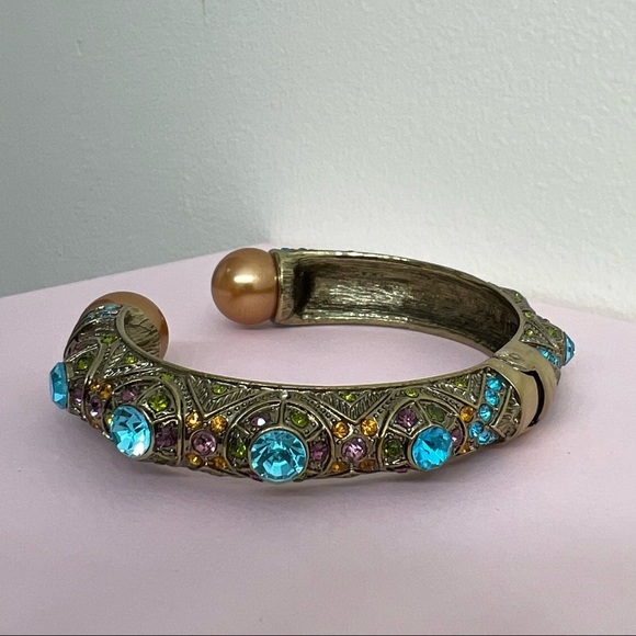 Heidi Daus Coral Pearl Clamp Bangle with Aqua Crystals - Picture 8 of 17